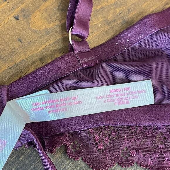 Pink Victoria's Secret Date Wireless Push Up Bra Burgundy Lace Women's 36DDD - Picture 5 of 8